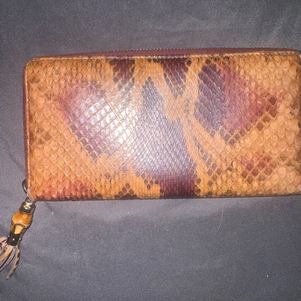 Gucci rare Python embossed Zip Wallet like new co… - image 2